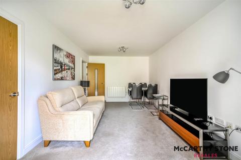 1 bedroom apartment for sale, Oakhill Place, High View, Bedford, Bedfordshire, MK41 8FB