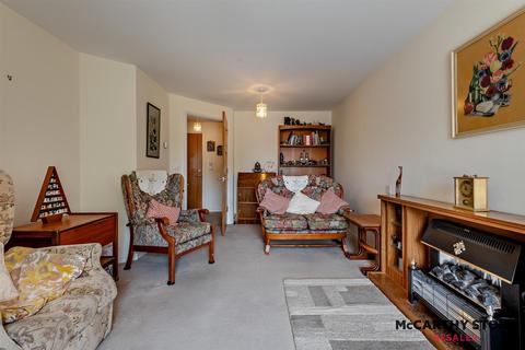 1 bedroom apartment for sale, Sanderling Court, Wimborne Road, Bournemouth, BH2 6NB
