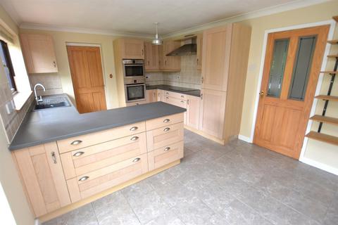 4 bedroom detached house to rent, Corpusty, Norwich