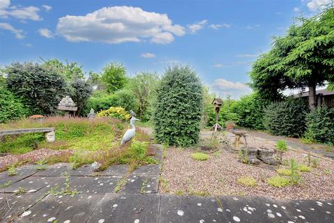 3 bedroom detached bungalow for sale, The Paddocks, Sandiacre