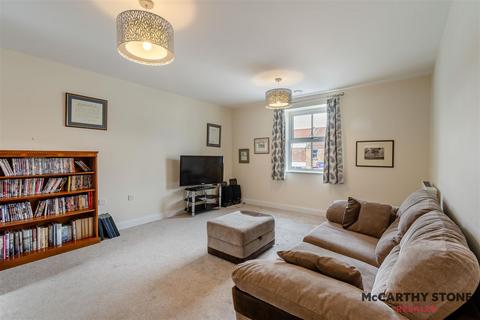 1 bedroom apartment for sale, Rogerson Court, Scaife Garth, Pocklington, Yorkshire, YO42 2SJ