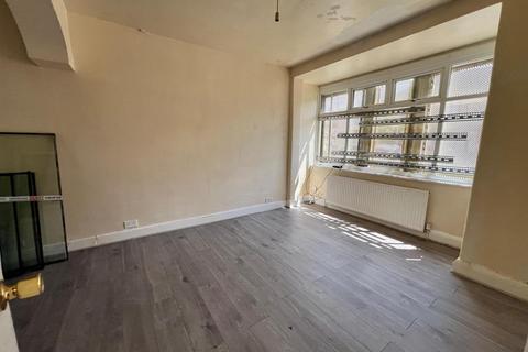 3 bedroom house for sale, Hampton Road, Ilford