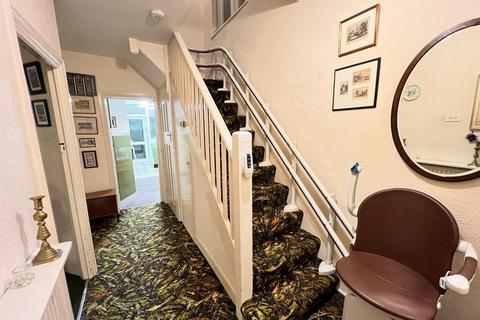 98 Upney Lane, Barking, IG11 9LR