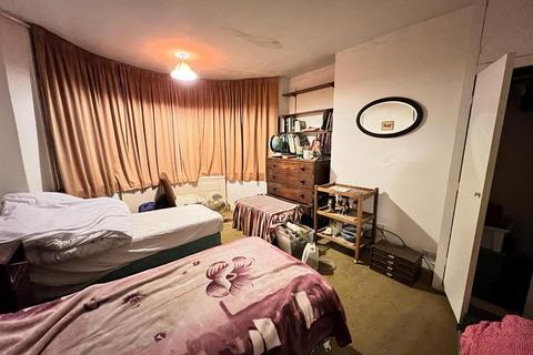 98 Upney Lane, Barking, IG11 9LR