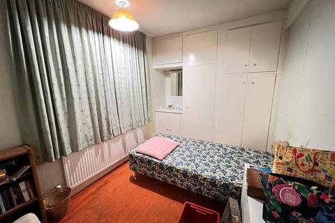 98 Upney Lane, Barking, IG11 9LR