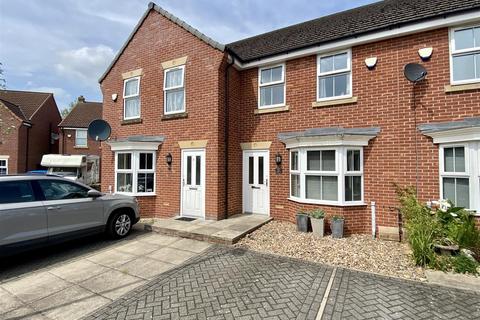 2 bedroom townhouse to rent, Mulberry Gardens, Goole