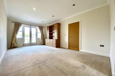 2 bedroom flat for sale, Church Tower View, Huddersfield