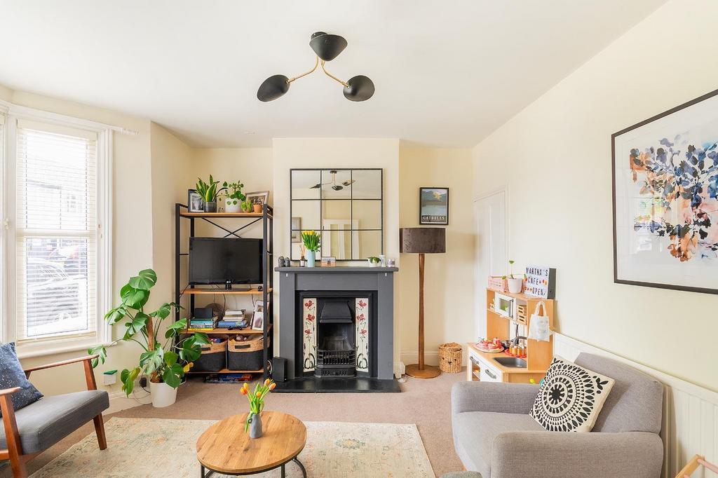 1 K6 A1 BN - Living Room C.jpg