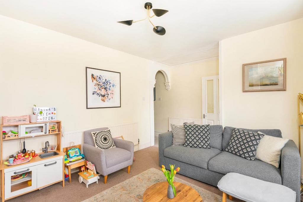 1 K6 A1 BN - Living Room B.jpg