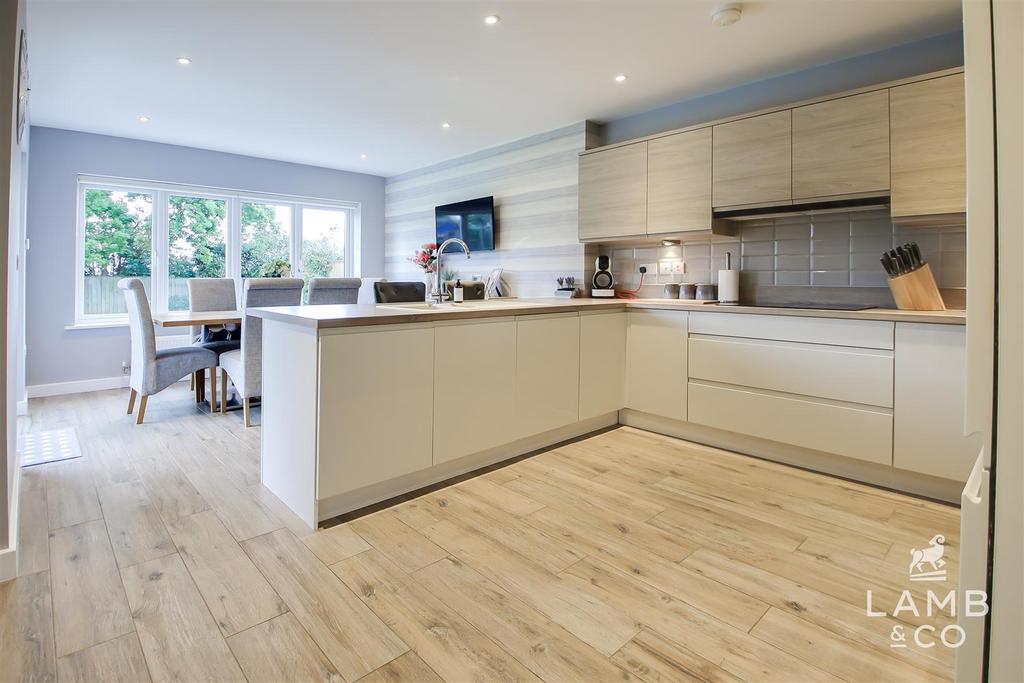 Kitchen/dining room