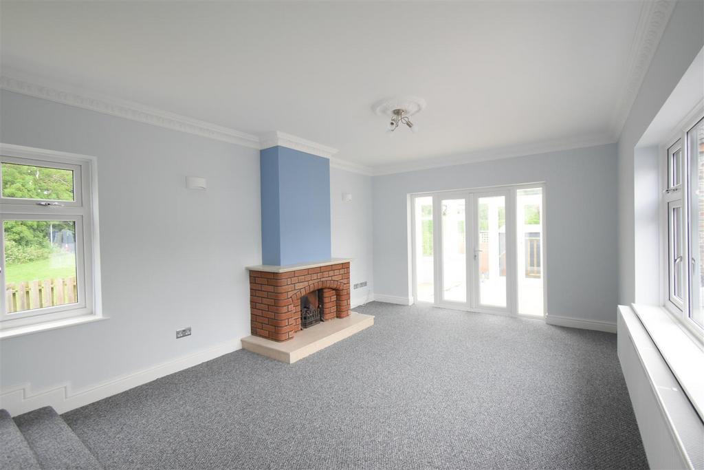 Tower Road South, Bristol 3 bed detached bungalow to rent £1,600 pcm (£369 pw)
