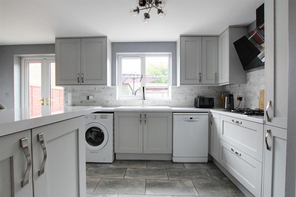 Kitchen/Breakfast Room