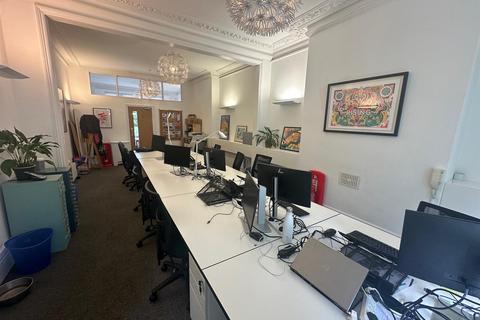 Office to rent, Harrogate Road, Leeds