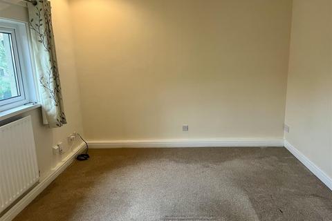 2 bedroom apartment to rent, Manorfields, Whalley