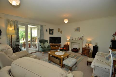 3 bedroom detached bungalow for sale, Windsor Drive, Freshwater