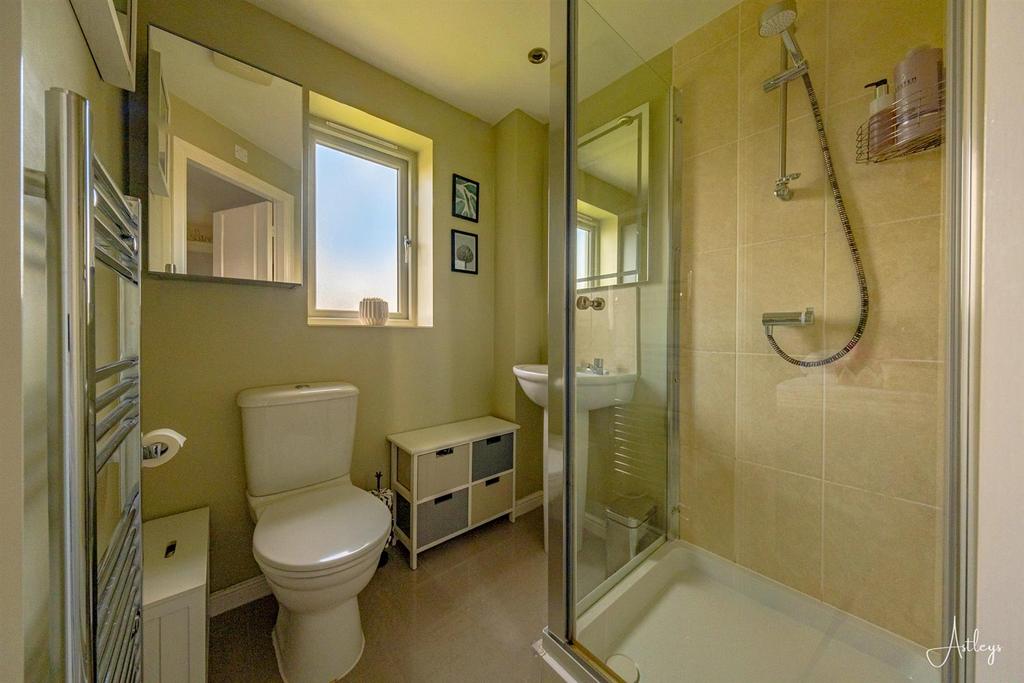 Ensuite shower room