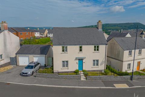 4 bedroom detached house for sale, Heathland Way,, Llandarcy, Neath