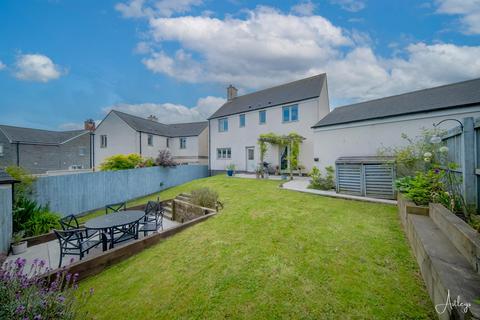 4 bedroom detached house for sale, Heathland Way,, Llandarcy, Neath