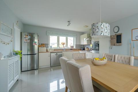 84 Heathland Way, Llandarcy, Neath, SA10 6FS