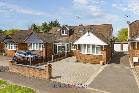 4 bedroom semi-detached bungalow for sale, Oliver Road, Shenfield, Brentwood
