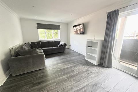 Flat 18, Booths Court Poplar Drive, Hutton, Brentwood, CM13 1YY