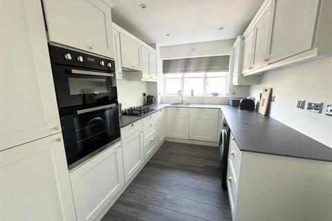 Flat 18, Booths Court Poplar Drive, Hutton, Brentwood, CM13 1YY
