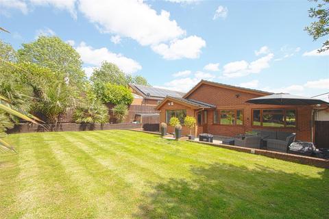 4 bedroom detached bungalow for sale, Crays Hill, Billericay CM11