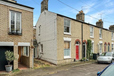 3 bedroom end of terrace house for sale, Perowne Street, Cambridge