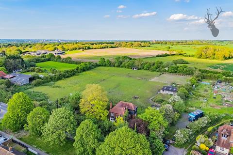 4 bedroom equestrian property for sale, Epping Green