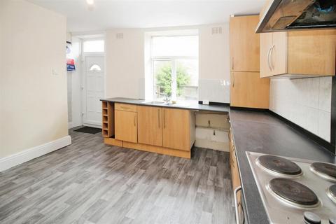 6 Summerset Place, Bradford, BD2 3AD