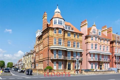 3 bedroom apartment for sale, Kings Gardens, Hove