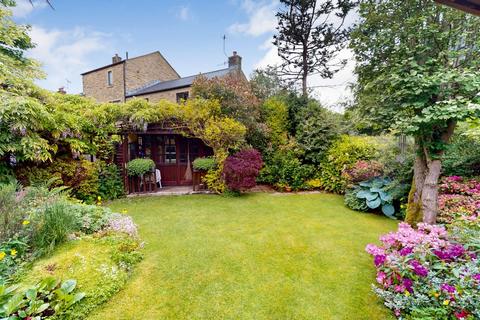 2 bedroom detached house for sale, (Off the) High Street, Gargrave