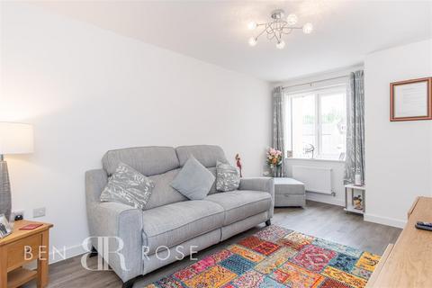 2 bedroom terraced house for sale, 5, Finch Drive