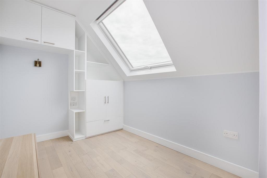 Maplefox Cottage, Wycombe Road, HP14 4 EG-1.jpg