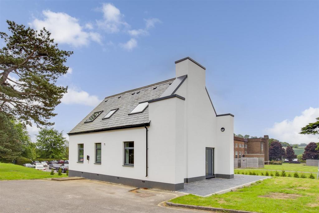 Maplefox Cottage, Wycombe Road, HP14 4 EG-14.jpg