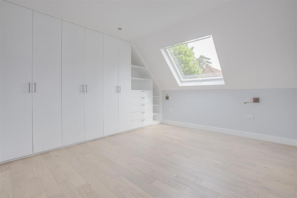 Maplefox Cottage, Wycombe Road, HP14 4 EG-4.jpg