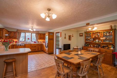 5 bedroom detached house for sale, Pendock, Gloucester, Worcestershire, GL19