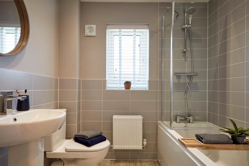 Family bathroom in the Chester 4 bedroom home