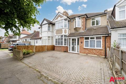 5 bedroom semi-detached house for sale, Mawney Road, Romford, RM7