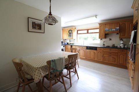 21 Altar Drive, Riddlesden, Keighley, BD20 5ER