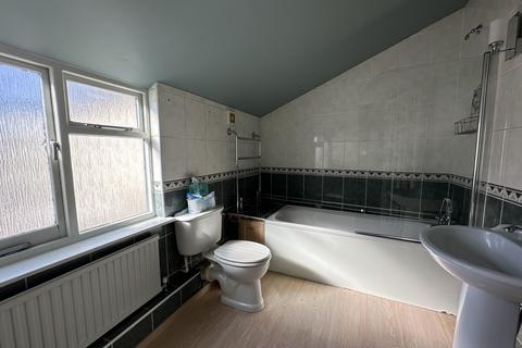 2 bedroom terraced house for sale, TERMINUS ROAD, BRIGHTON