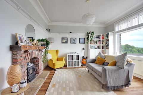 3 Braeside, Halifax, HX2 0AQ