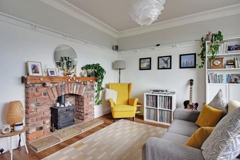 3 Braeside, Halifax, HX2 0AQ