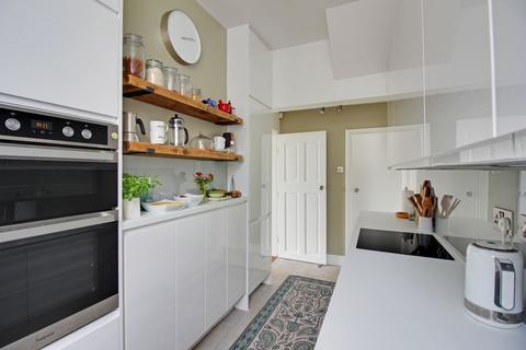 3 Braeside, Halifax, HX2 0AQ