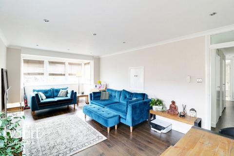 2 bedroom apartment for sale, Grovebury Court, London