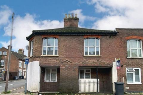 1 bedroom flat for sale, 8C Hibbert Street, Luton, Bedfordshire, LU1 3UU