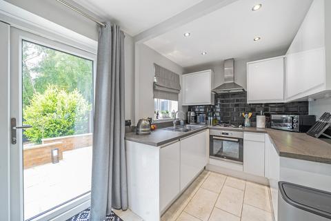 15 Cornstone Fold, Leeds, LS12 5SX
