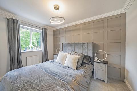 15 Cornstone Fold, Leeds, LS12 5SX