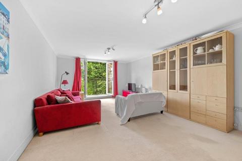 2 bedroom apartment for sale, Baker Street, Weybridge, KT13