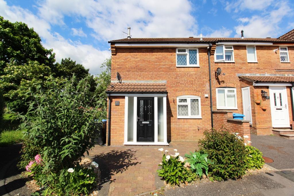 Southbrook Close, Poole 1 bed cluster house £1,100 pcm (£254 pw)